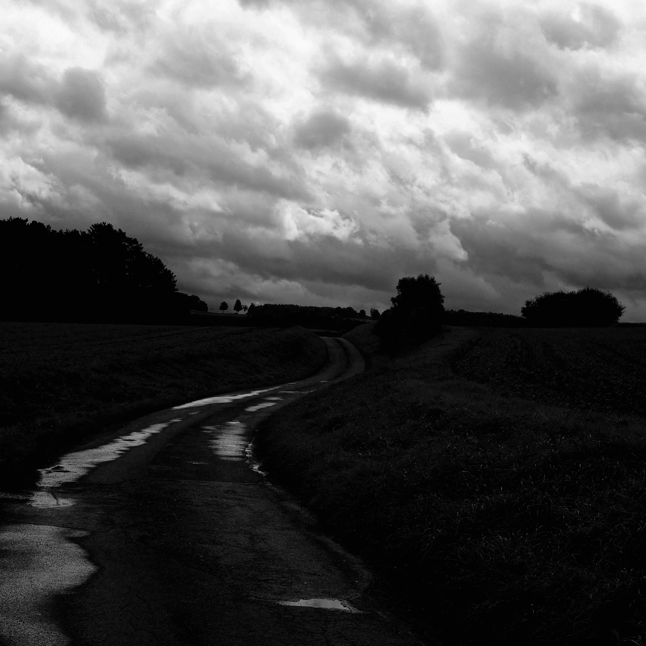 Dunkler Weg